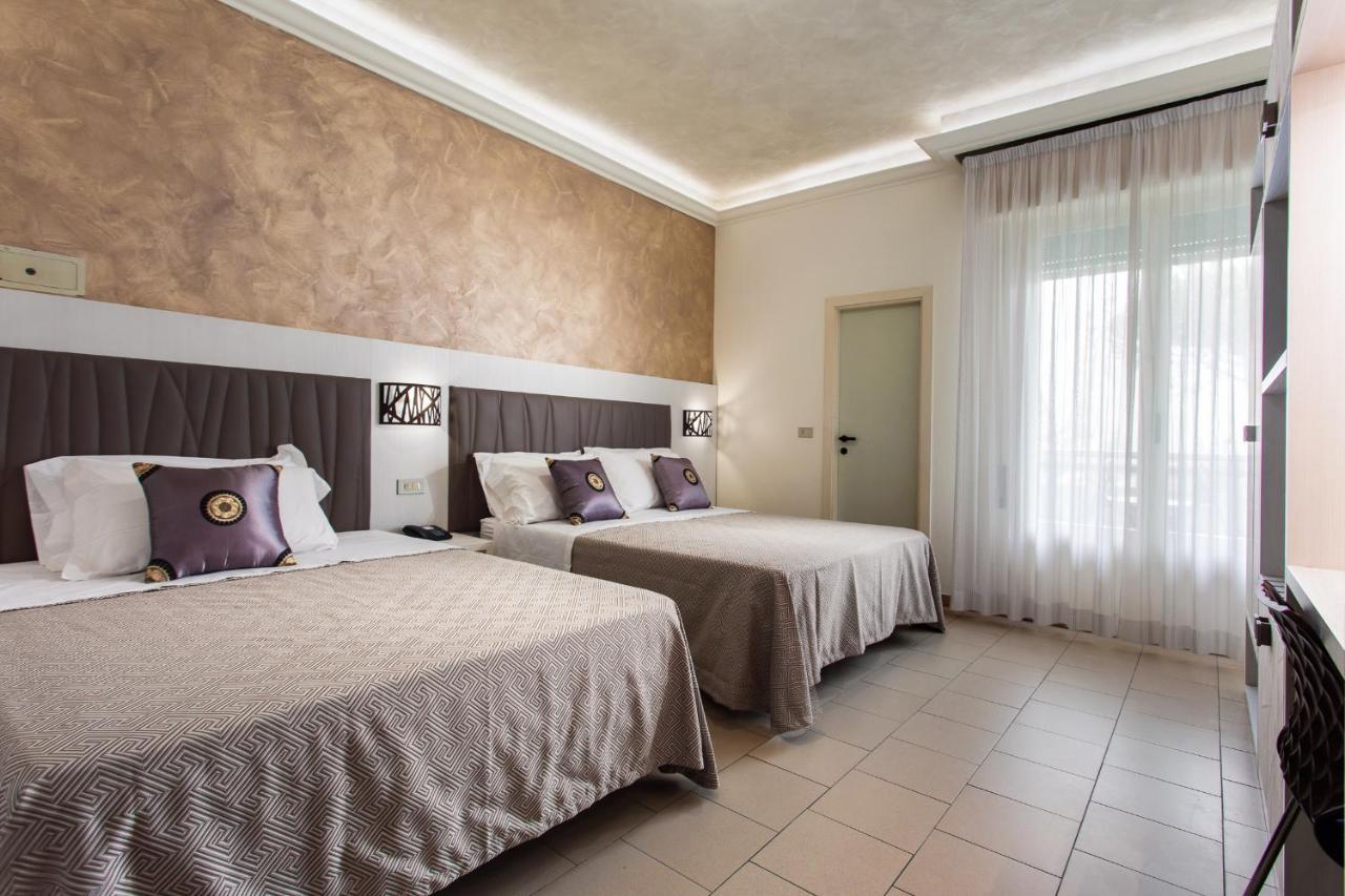 Hotel Dolcevita 切塞纳蒂科 外观 照片