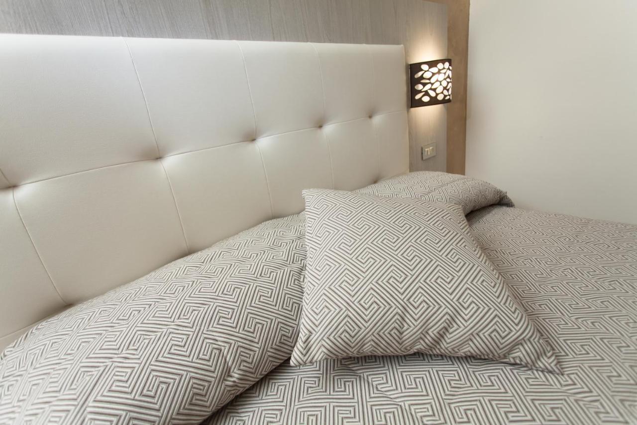 Hotel Dolcevita 切塞纳蒂科 外观 照片